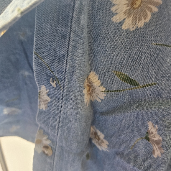 Floral Daisy Print Denim Button Up Shirt Large - Picture 5 of 6